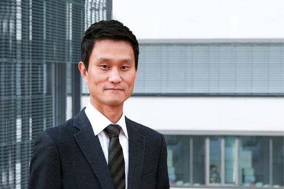 Hr. Jae-Hong Choi (CFO)